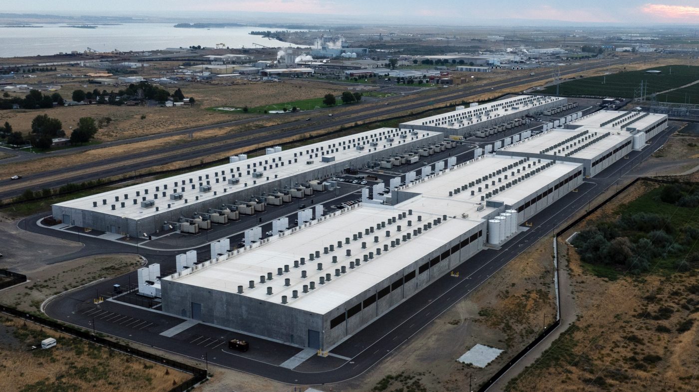 House Unanimously Advances Ratepayer Protection Act Targeting Data Center Costs