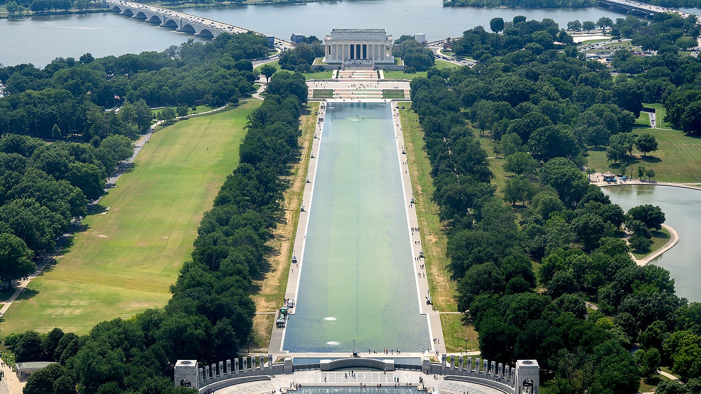 Interior Dept. Likens Algae Removal in Reflecting Pool to Destroying Iranian Fleet