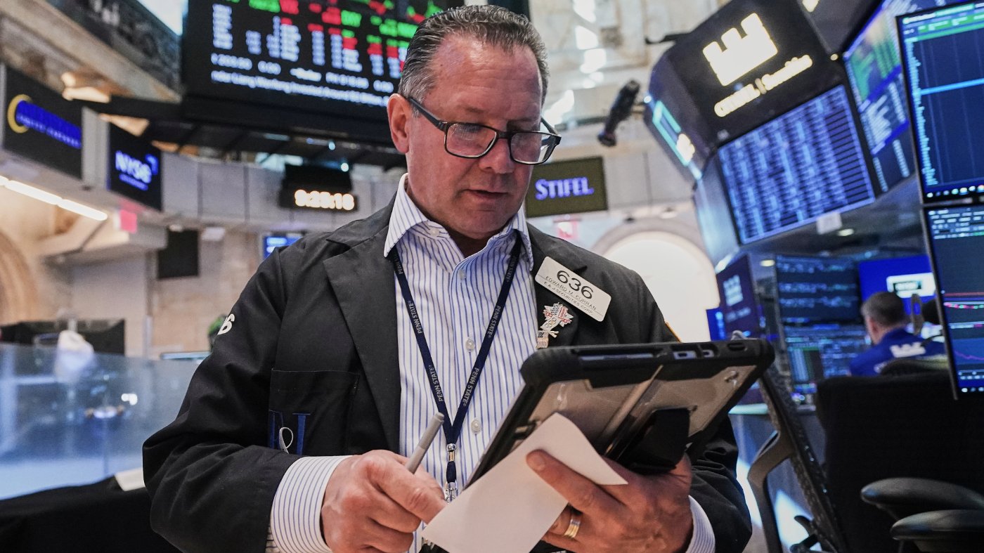 Investors Eye Iran Deal Risks as Oil Market Holds Breath