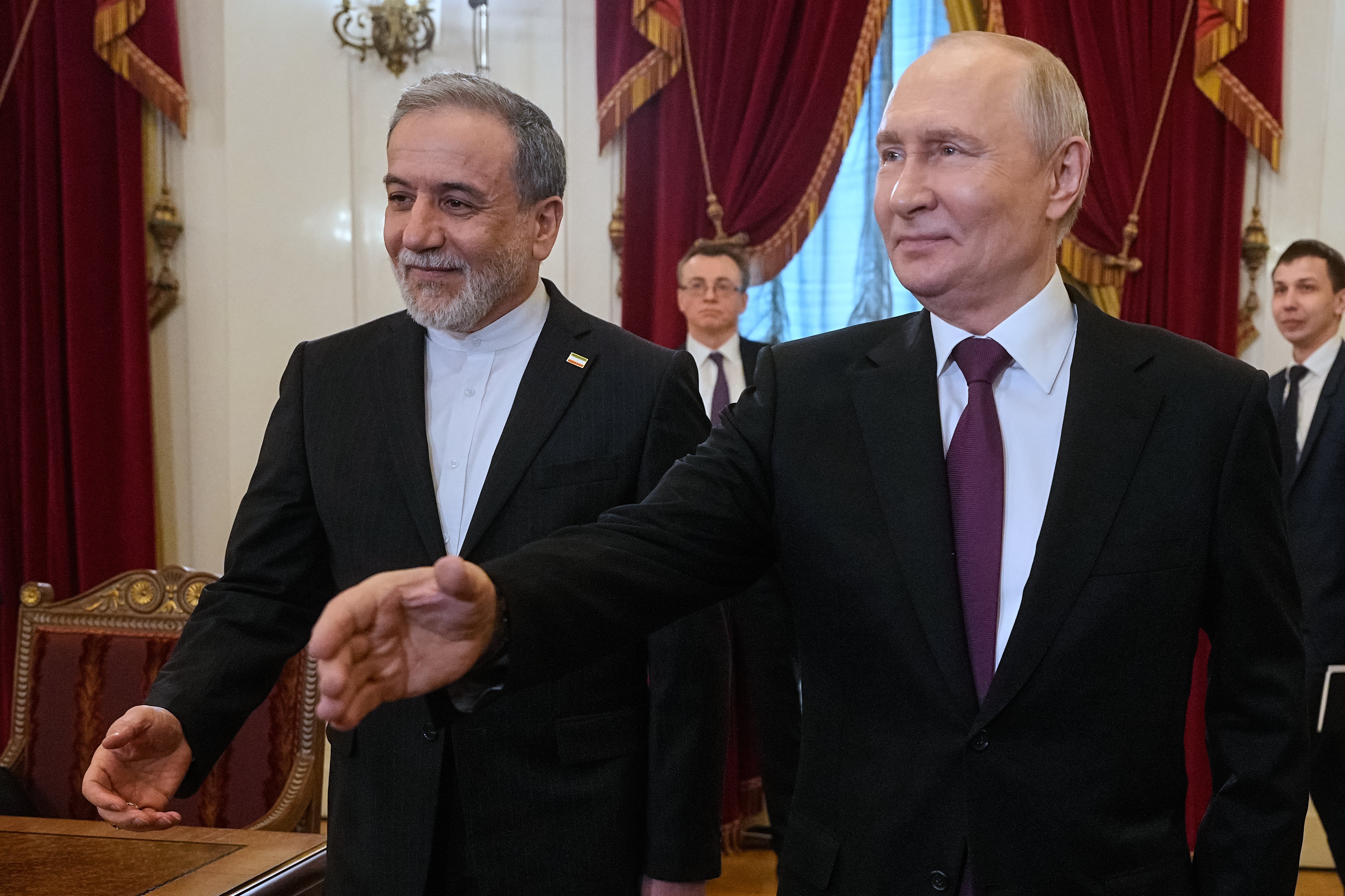 Iran-Russia-China Bloc Outperforms US Alliances in Middle East