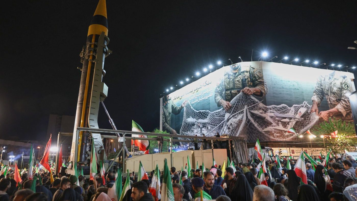 Iran's Strait of Hormuz Leverage Proves Hard for Trump to Counter