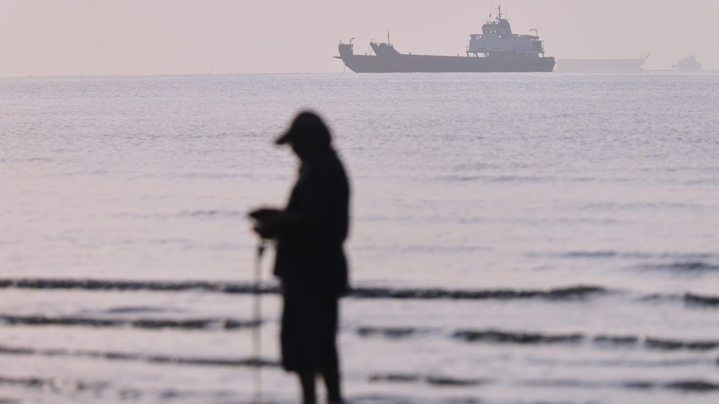 Iran Strikes Bahrain Base Hours After US Hits Iranian Military Sites