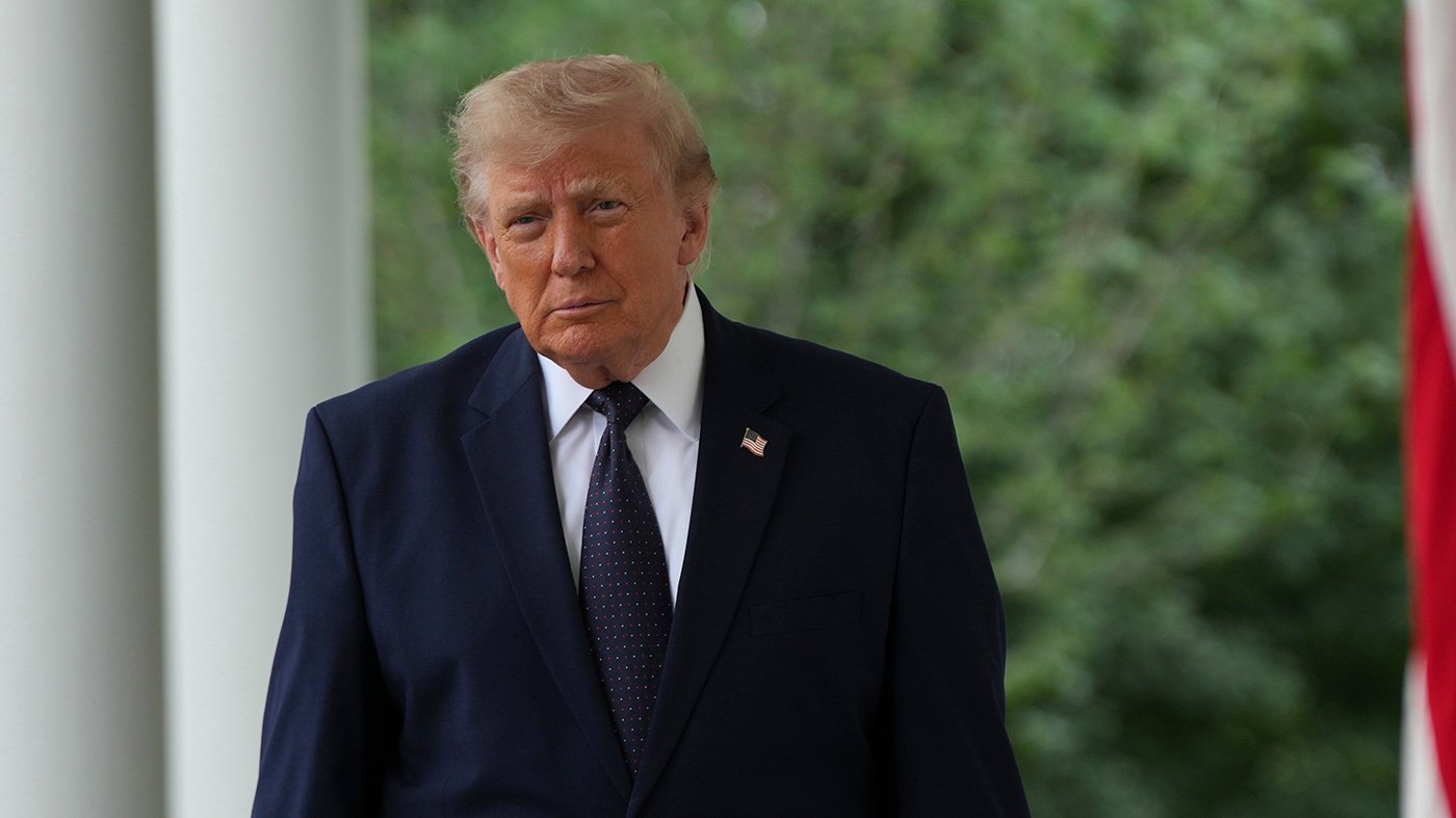 Iran Warns Gulf States: 'No Red Lines' After Trump Threatens Big Attack