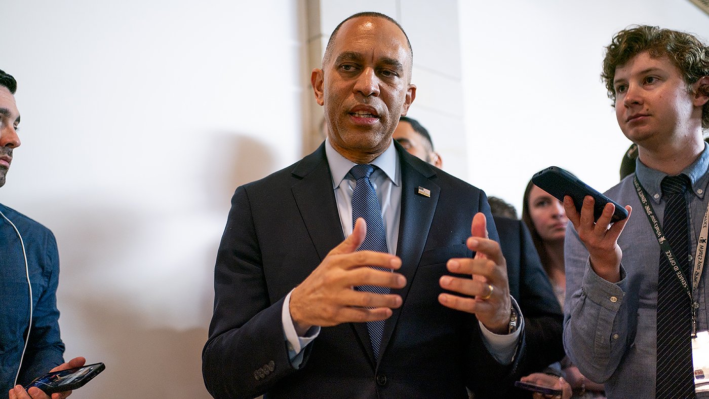 Jeffries: Pulte as Acting DNI Threatens FISA Deal, National Security