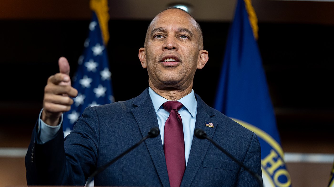 Jeffries Targets GOP Control in Midterm Affordability Pitch