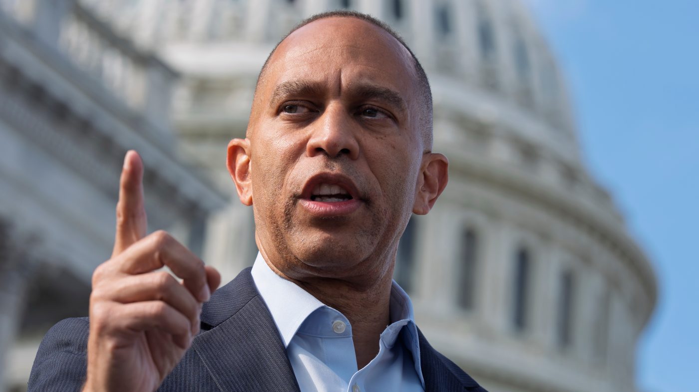 Jeffries Warns Democrats Will Force Hegseth Out if Trump Won't