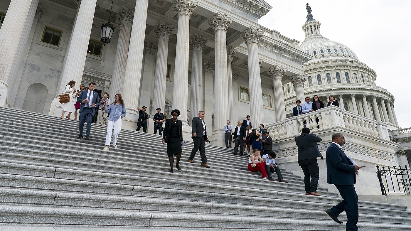 Johnson's Narrow Majority Under Strain as GOP Absences Threaten Key Votes