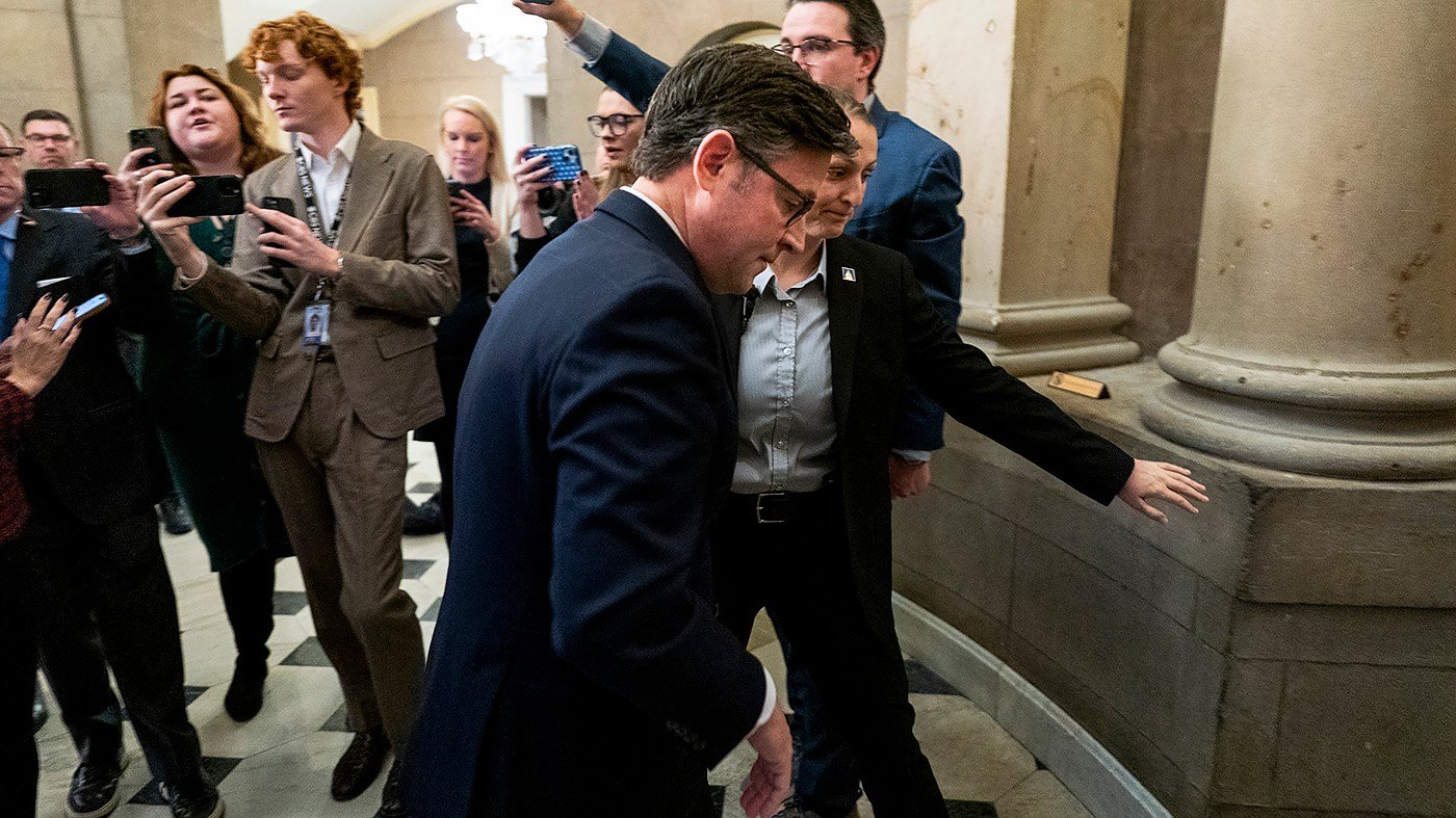 Johnson's Speakership on the Line as GOP Faces Midterm Headwinds