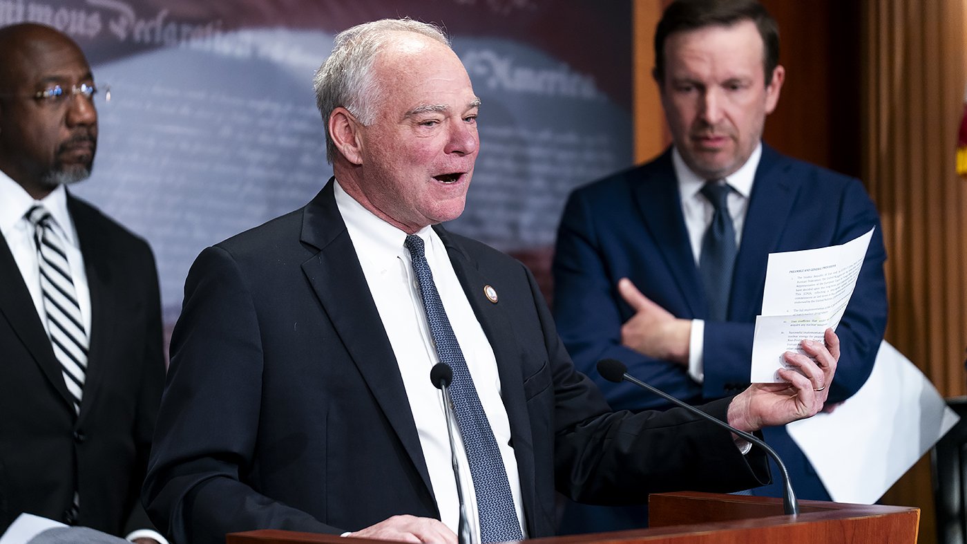 Kaine Demands Universal Access to Strait of Hormuz Amid U.S.-Iran Standoff