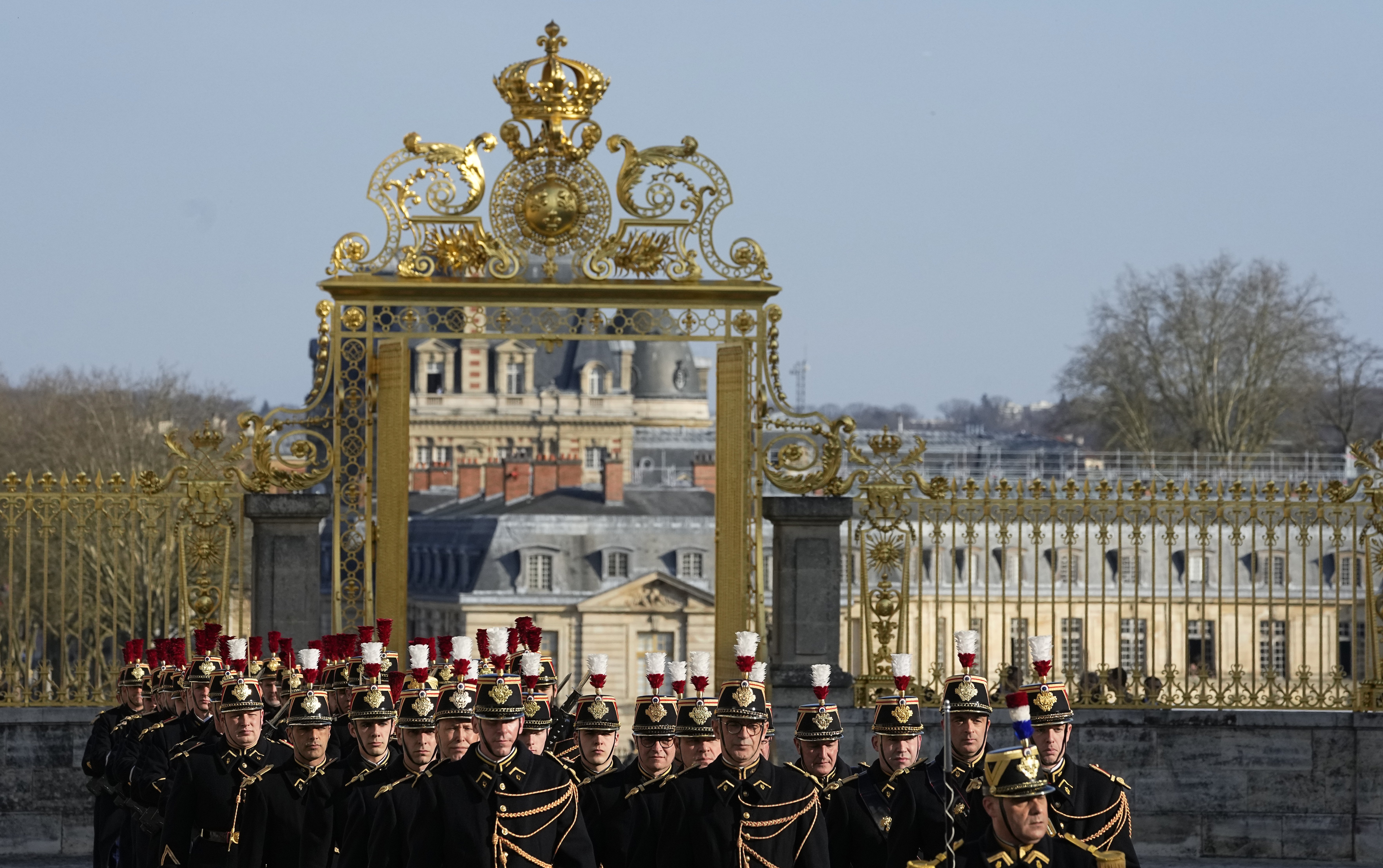 Macron Courts Trump with Versailles Dinner Amid NATO Tensions Over Iran War