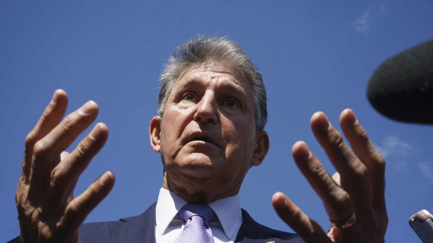 Manchin Endorses McConaughey's Push for Centrist Independents