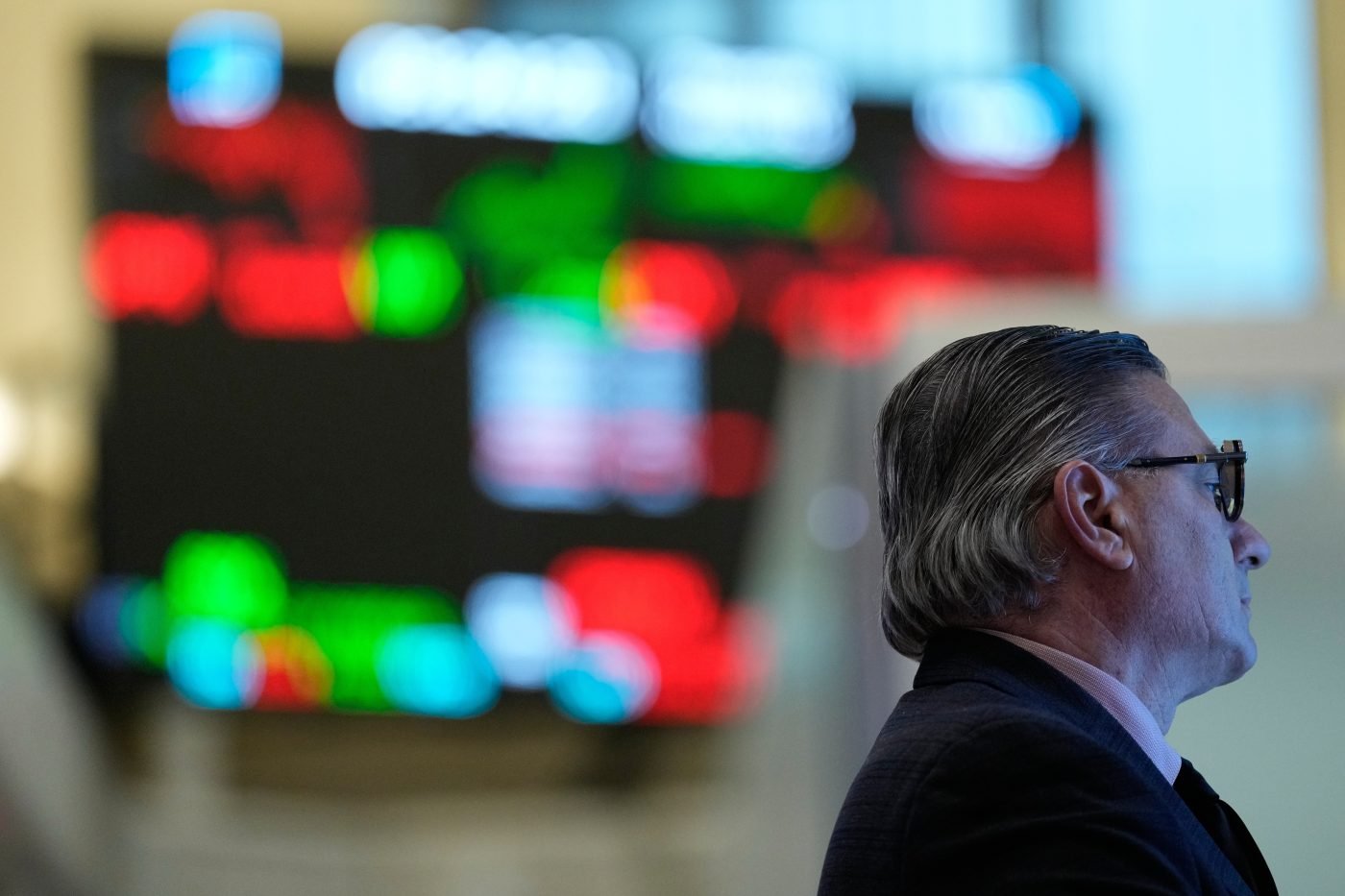 Markets Surge as Trump Announces Five-Day Halt to Iran Strikes, Claims Diplomatic Progress