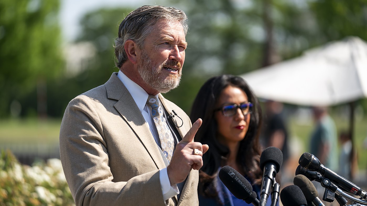Massie Amendment Exposes Deep Democratic Rifts Over Israel Aid