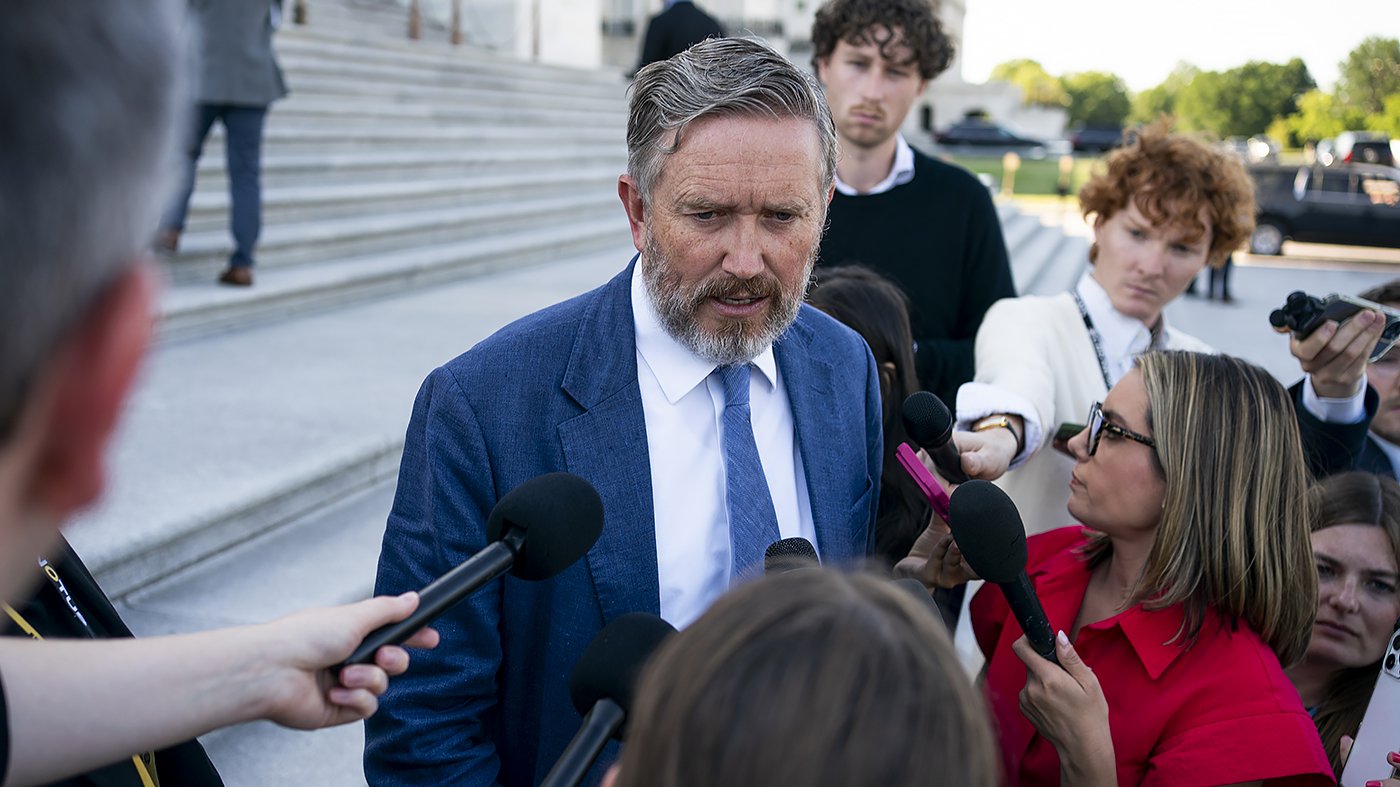 Massie Demands McConnell Make GOP Calls Public Amid Health Crisis