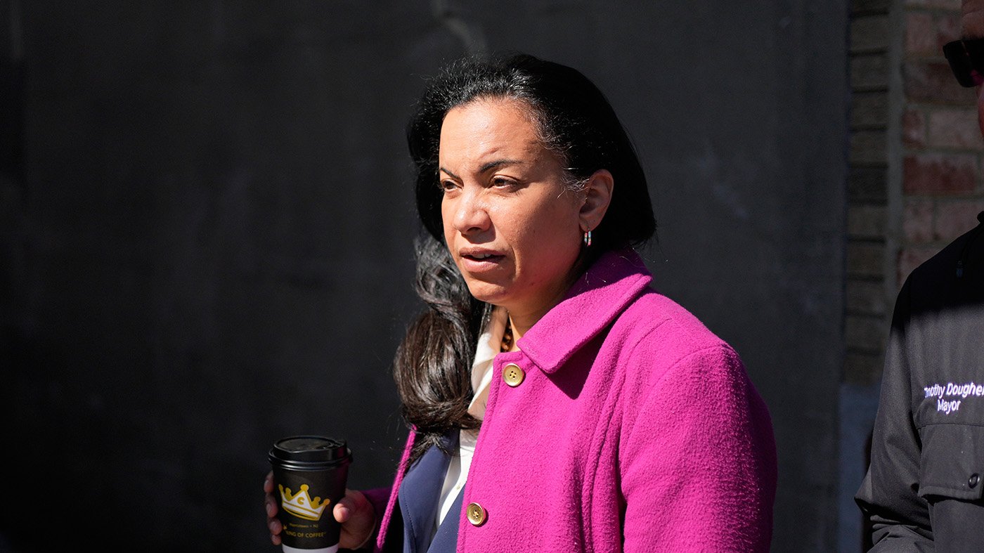 Mejia's Expected Congressional Win Signals Progressive Momentum Ahead of Midterms