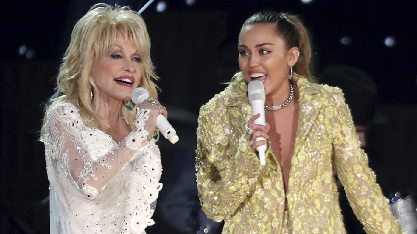 Miley Cyrus Pays Emotional Tribute to Godmother Dolly Parton After Her Death