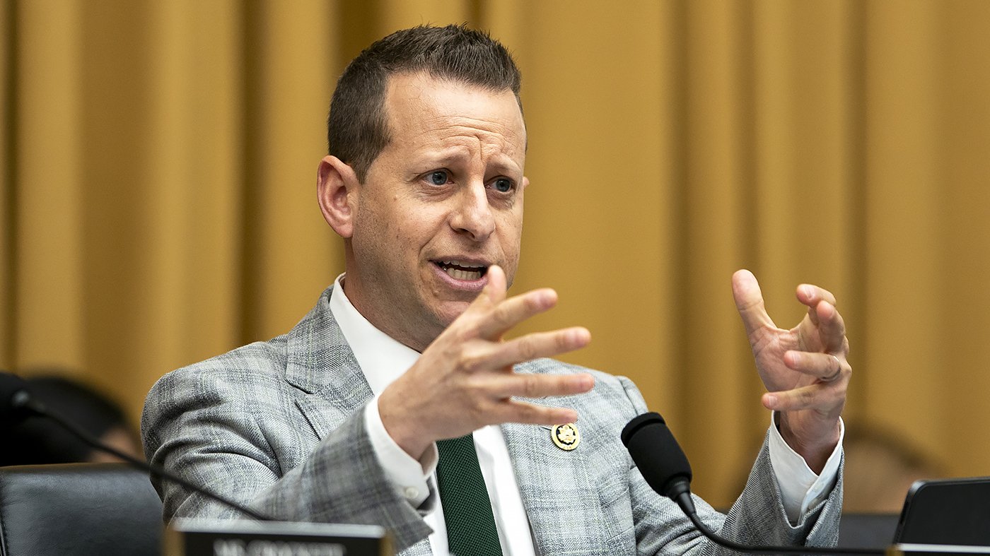 Moskowitz defeats DSA-backed rival in Florida's competitive House primary