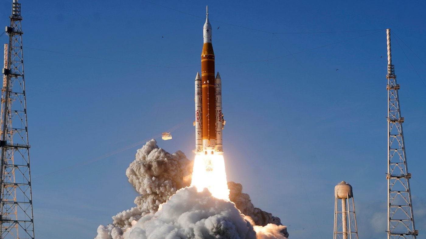 Musk and Isaacman Signal Shift Toward Antimatter Propulsion for Space
