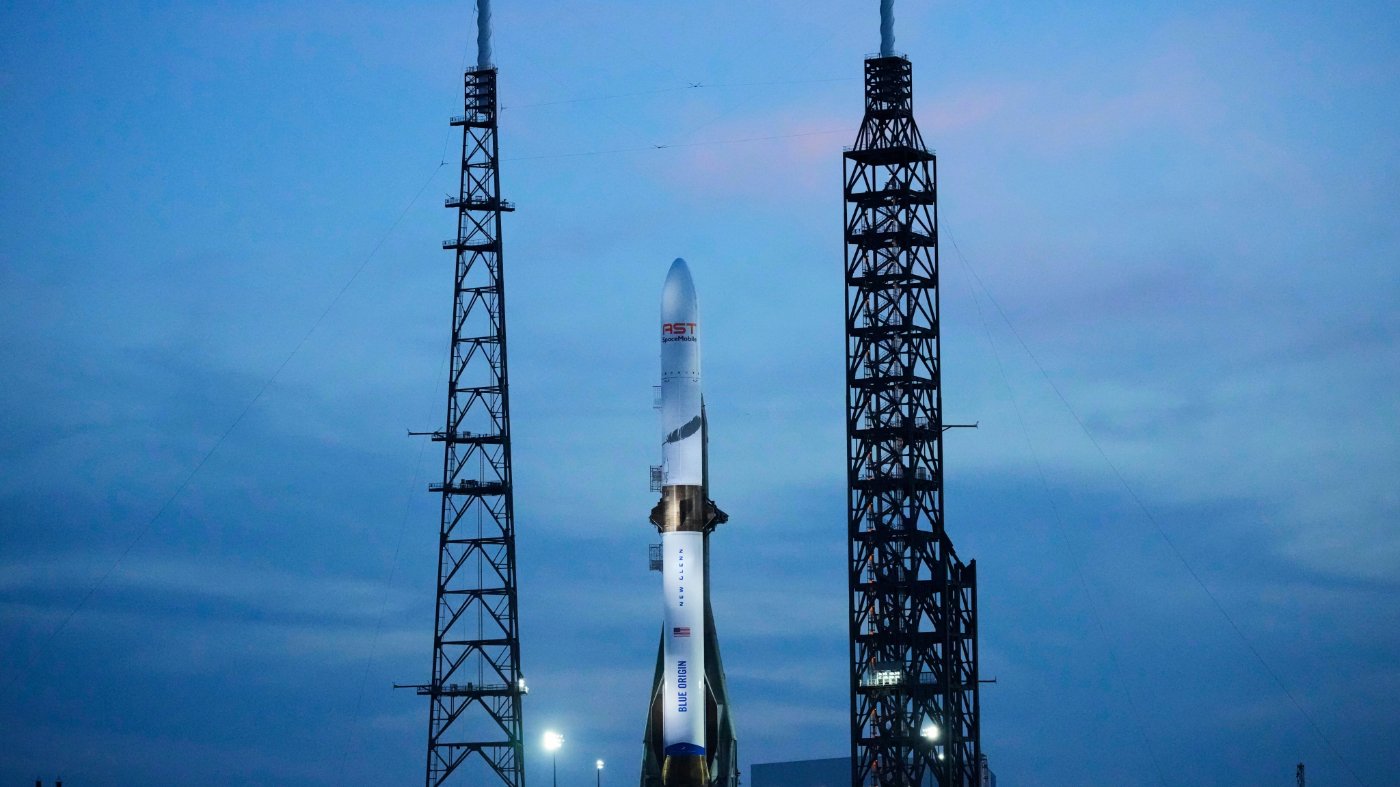 NASA's Moon Race Dilemma: Complex Landers vs. Beating China by 2028