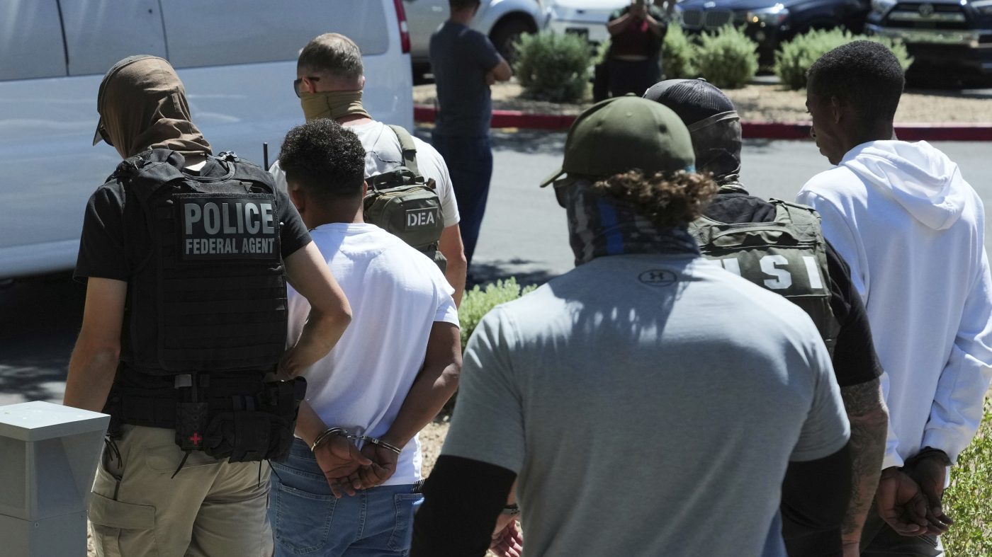 Nationwide Ban on ICE Courthouse Arrests Issued by Federal Judge