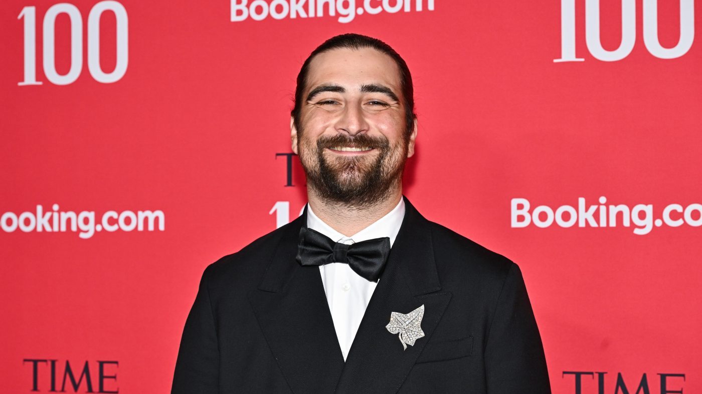 Noah Kahan publicly rebukes Trump for using his song in White House post