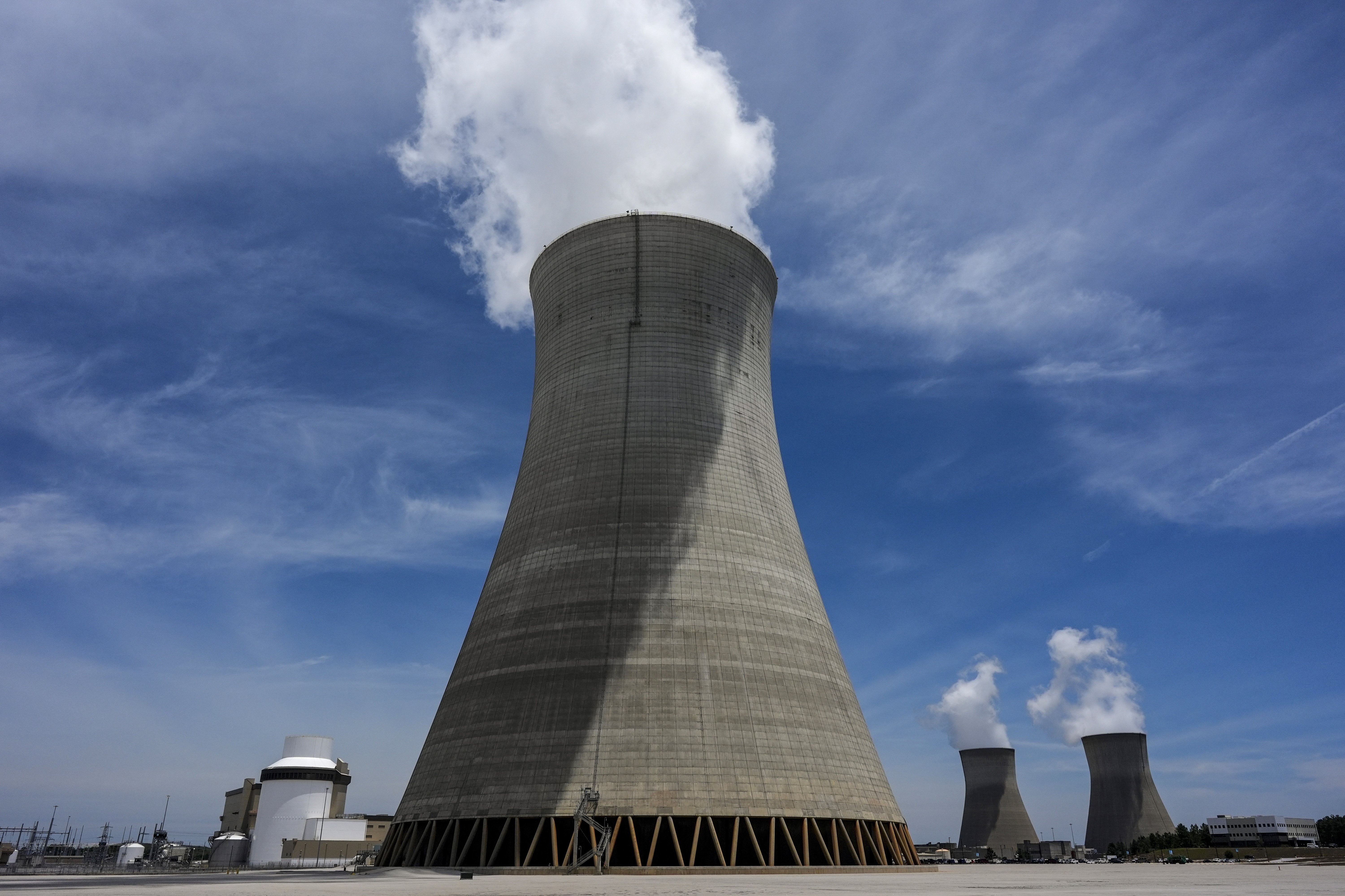 NRC Shifts Nuclear Plant Security Drills to Industry Control, Drawing Safety Criticisms