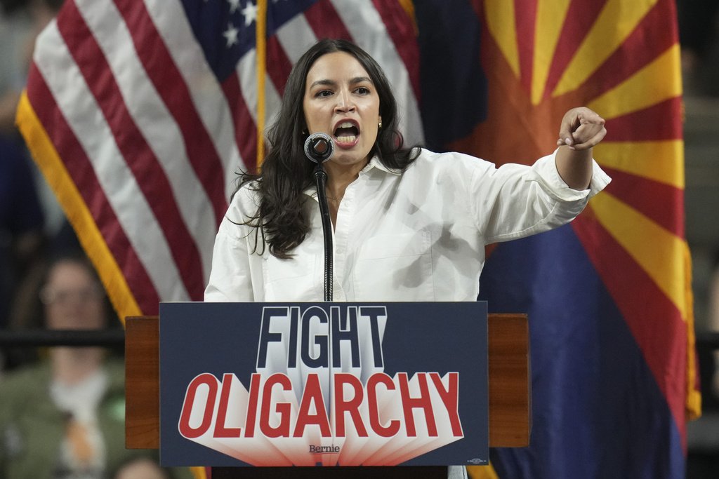 Ocasio-Cortez Channels Obama's Coalition Strategy to Rally Black Voters