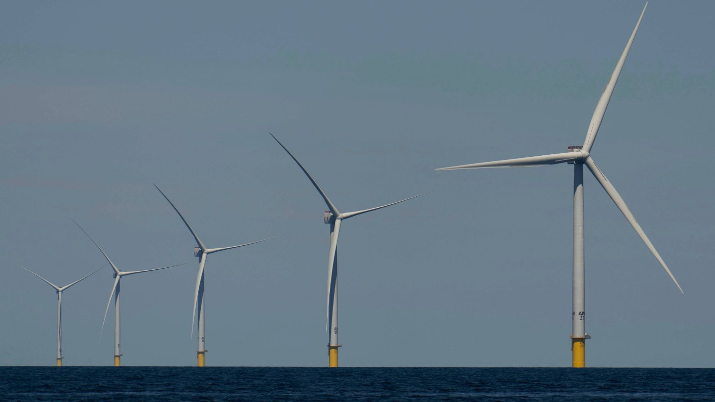 Offshore Wind Proves Critical During New England's Winter Extremes, Defying Fossil Fuel Opposition