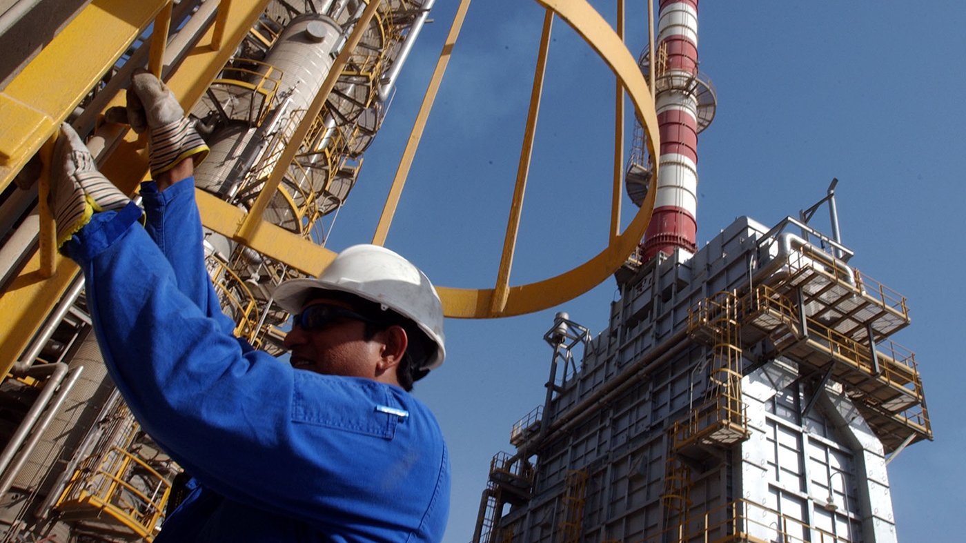 OPEC+ Nations Greenlight Modest Output Hike as Oil Prices Dip Below Pre-War Levels