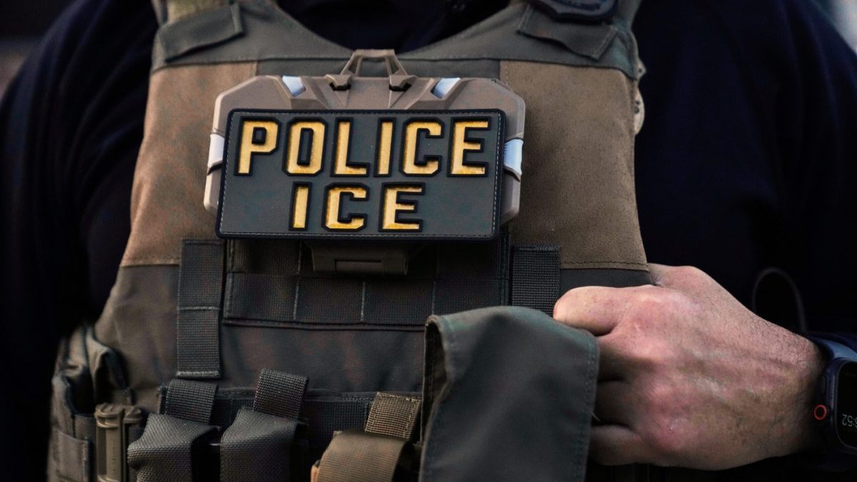 Padres coach detained by ICE at El Paso airport amid deportation push