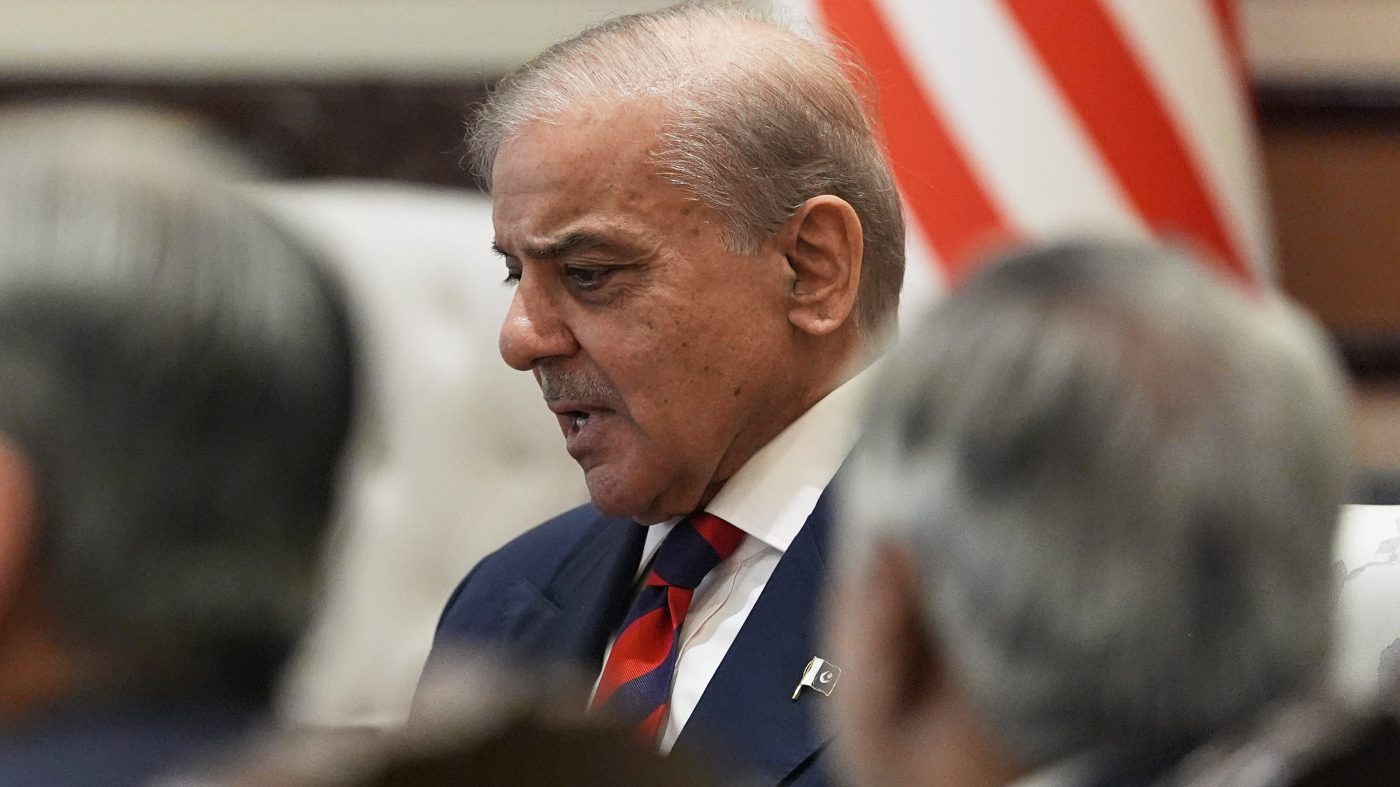 Pakistan Claims US-Iran Deal Within 24 Hours Amid Tehran Skepticism