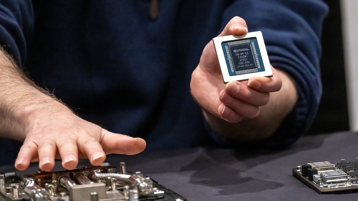 Pentagon Urged to Tap Commercial AI Infrastructure as Strategic Reserve