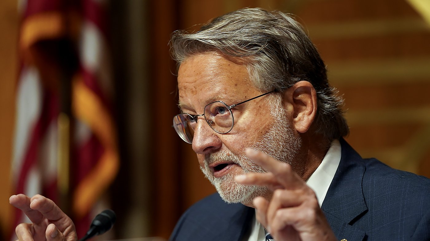 Peters Accuses Paul of Partisan Vendetta in Fauci Hearing Clash