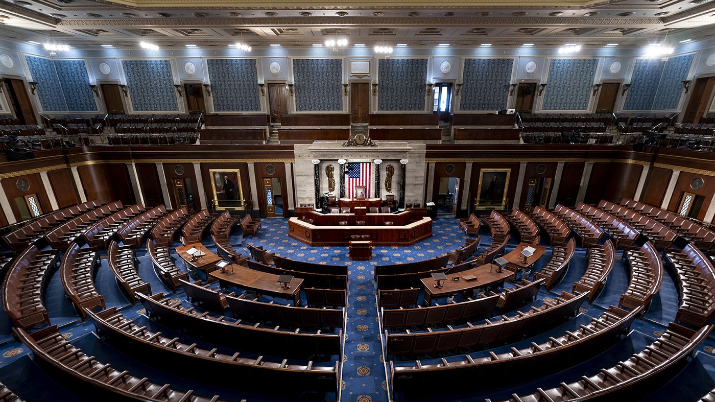 Poll: Democrats Hold 11-Point Lead in Generic House Ballot as GOP Faces Midterm Headwinds