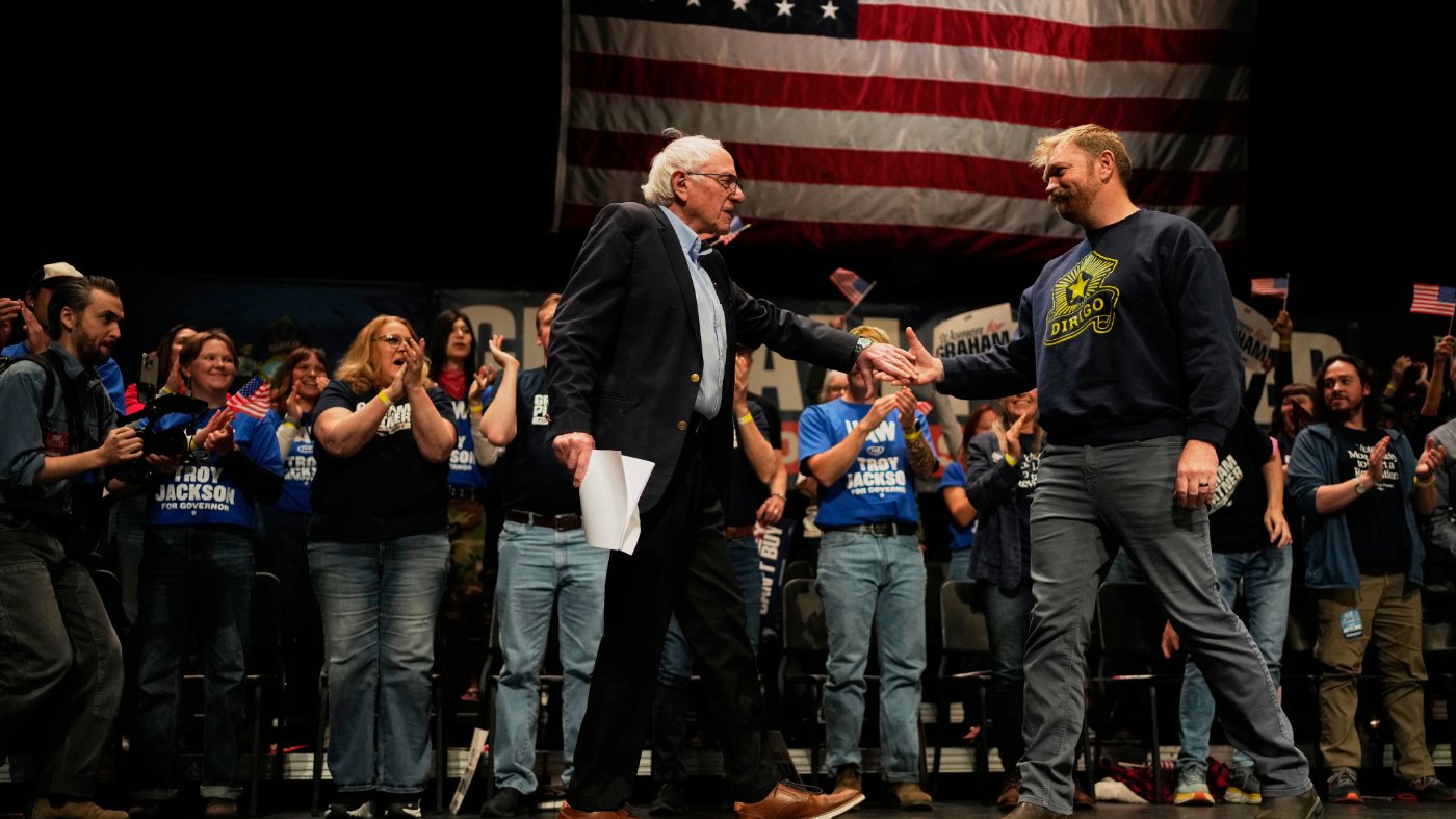 Progressive Democrats Face Tough Choice: Polarize or Win Back Working Class