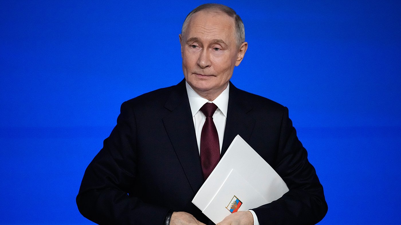 Putin's Nuclear Bluffing Escalates as Russian Losses Mount in Ukraine