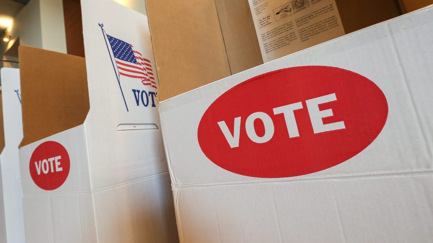 Quinnipiac Poll: Democrats Lead GOP by 11 Points in House Midterm Preference