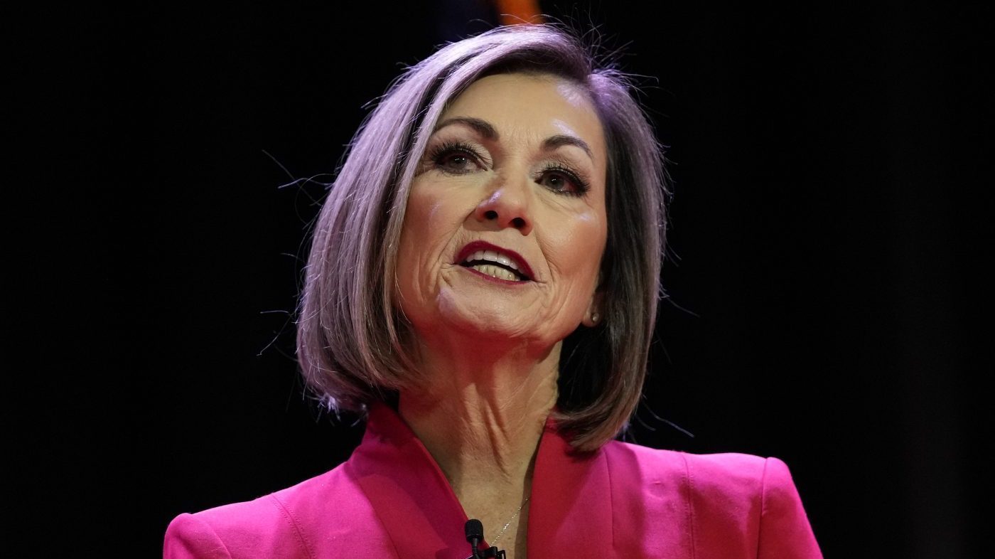 Reynolds Backs Lahn as Debate Winner in Iowa Governor Race