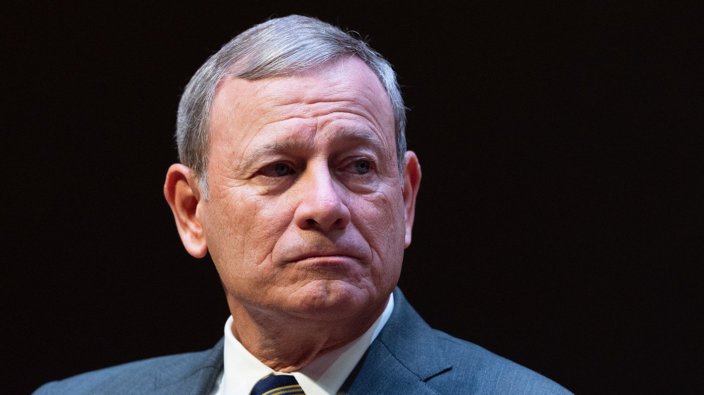 Roberts Rebukes Conservative Majority in White House Ballroom Ruling
