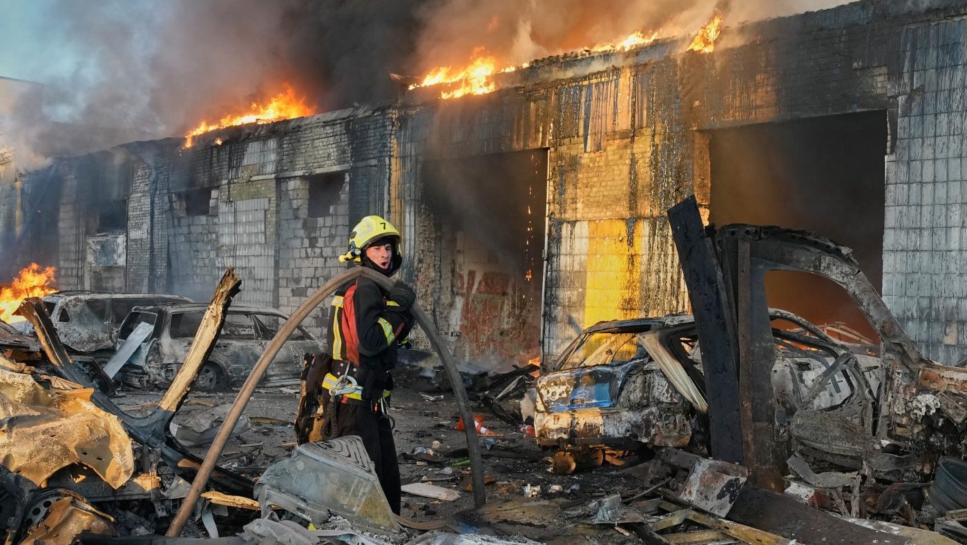 Russia hits Kyiv and other cities after US envoys' visit