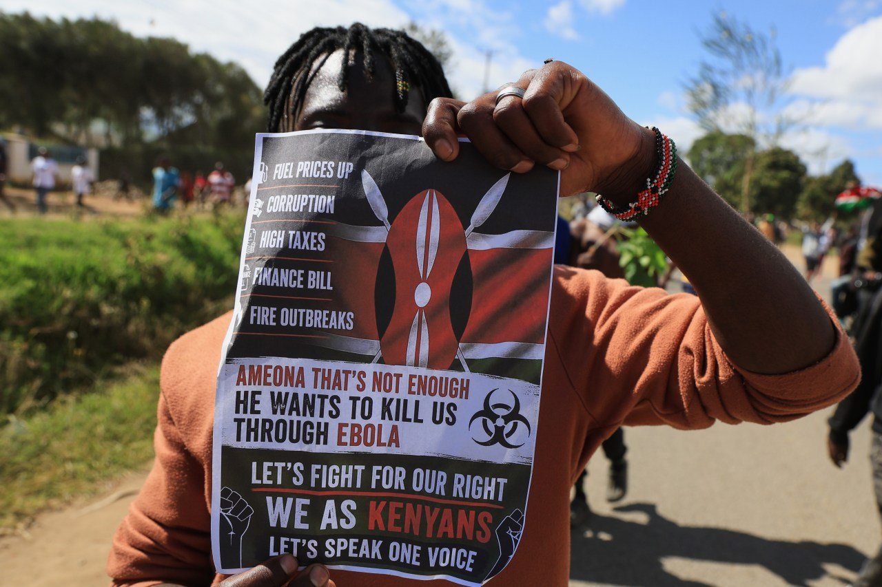 Ruto Defends US Ebola Quarantine Base as Kenyan Court Extends Suspension