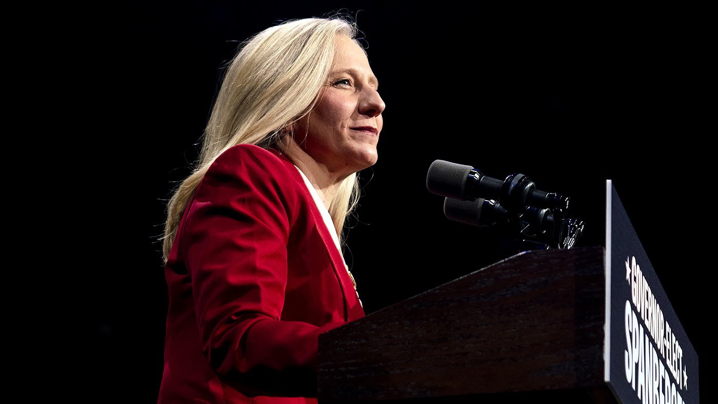 Sabato Calls Spanberger's Early Approval Drop 'Stunning' as Virginia Governor Faces Affordability Test