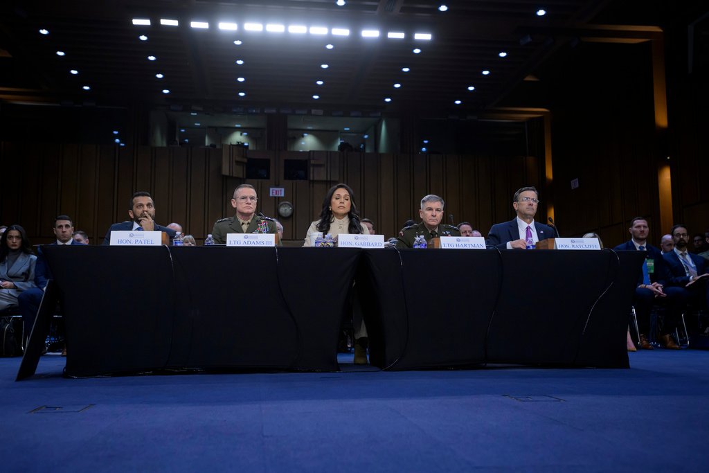 Sanders Tests AI as Congressional Hearing Tool, Revealing Potential to Transform Oversight