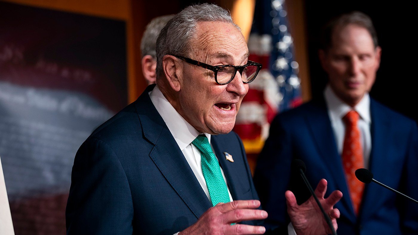 Schumer demands classified AI briefing for Senate amid Anthropic warning