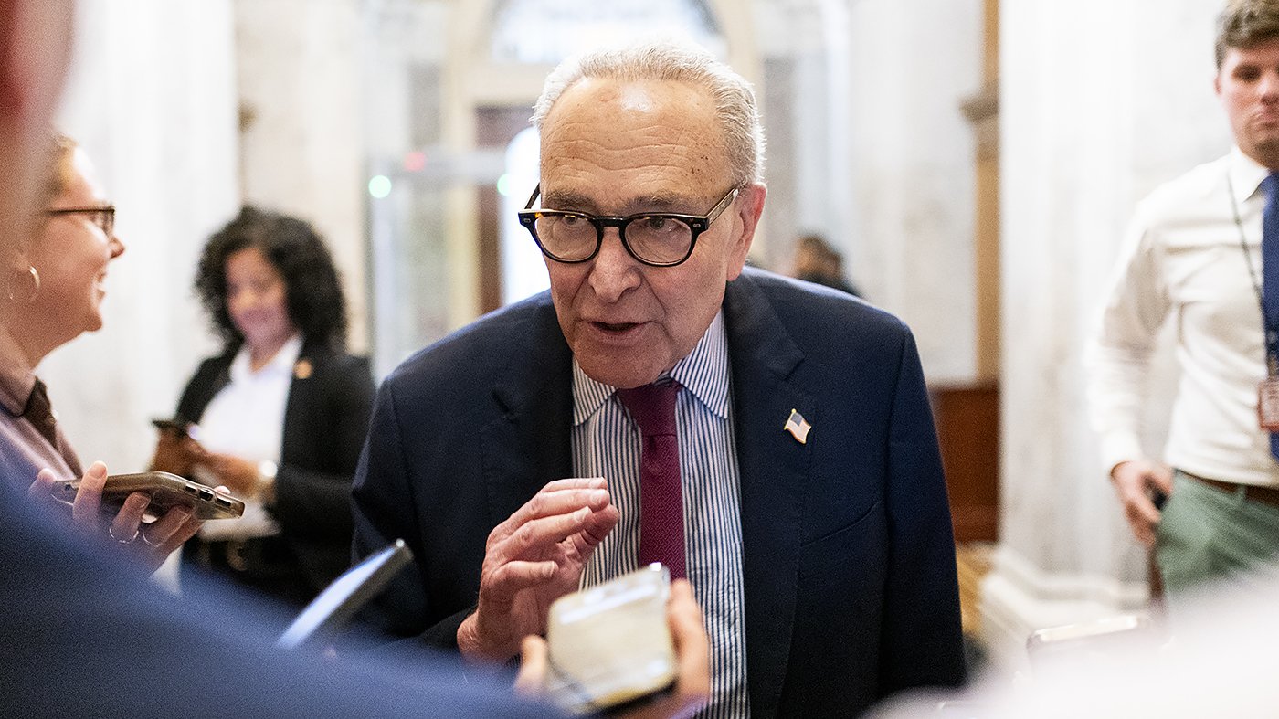 Schumer Demands Full Briefing on Trump's Murky Iran Deal Terms