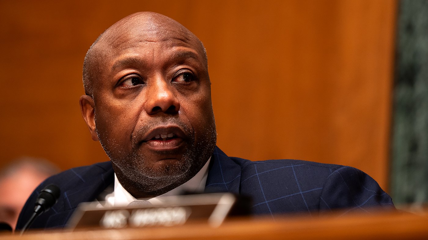 Scott Eulogizes Graham: 'Loud and Obnoxious' but a Statesman