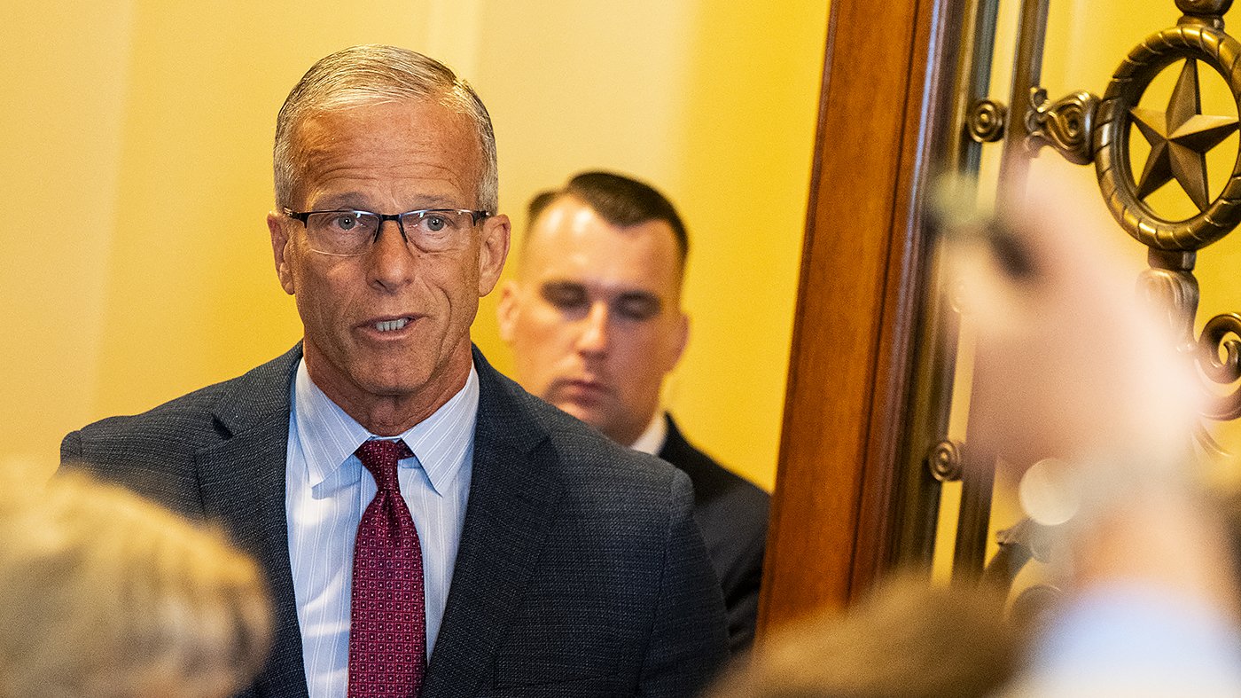 Senate GOP Plans to Hold House Budget Resolution as Shutdown Insurance