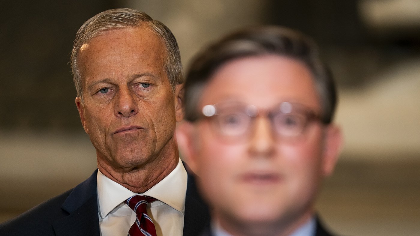 Senate GOP Pressures Johnson to Fund DHS as Shutdown Threatens Worker Pay