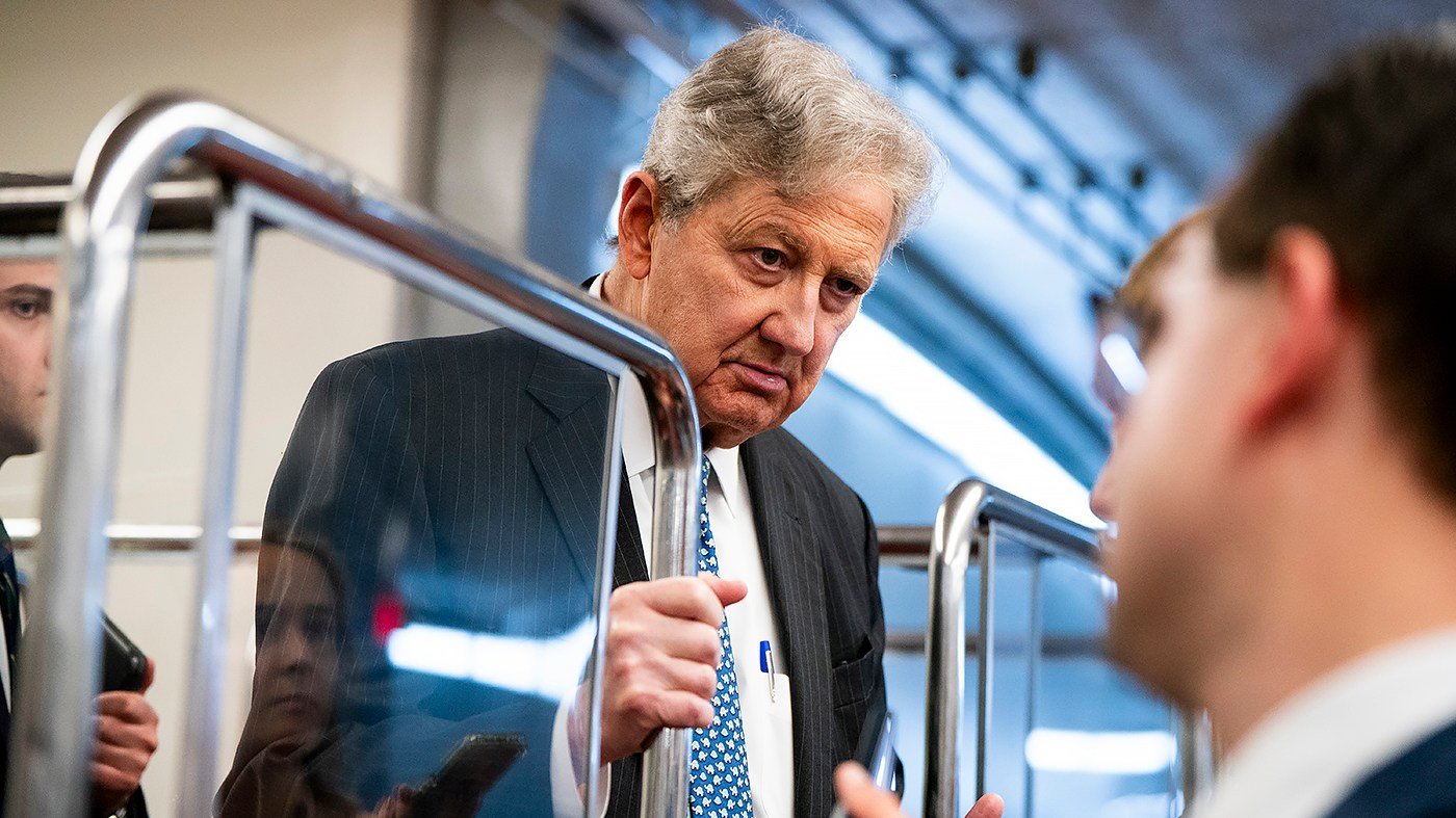 Senate races to tame AI fears as clock runs out