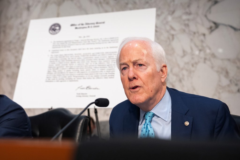 Senate's 'YOLO Caucus' Exposes GOP Dysfunction as Midterms Loom